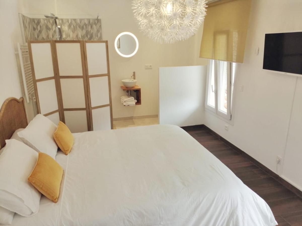Jas Dou Felibrige Bed and Breakfast Puget-Ville Exteriör bild